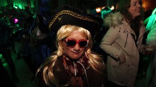 Cirkultura i Jasmin Stavros otvorili Maškare na Viru Cirkultura i Jasmin Stavros otvorili Maškare na Viru