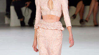 Sarah Burton za Alexander McQueen: Proljeće 2012 Sarah Burton za Alexander McQueen: Proljeće 2012