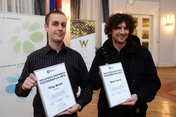 Zagreb, 250313.
Hrvatsko novinarsko drustvo, Perkovceva 2.
U Novinarskom domu odrzana je svecana dodjela nagrada za najbolje hrvatske novinske fotografije.
Zbor fotoreportera Hrvatske izbor najboljih novinskih fotografija organizira vec desetu godinu za r