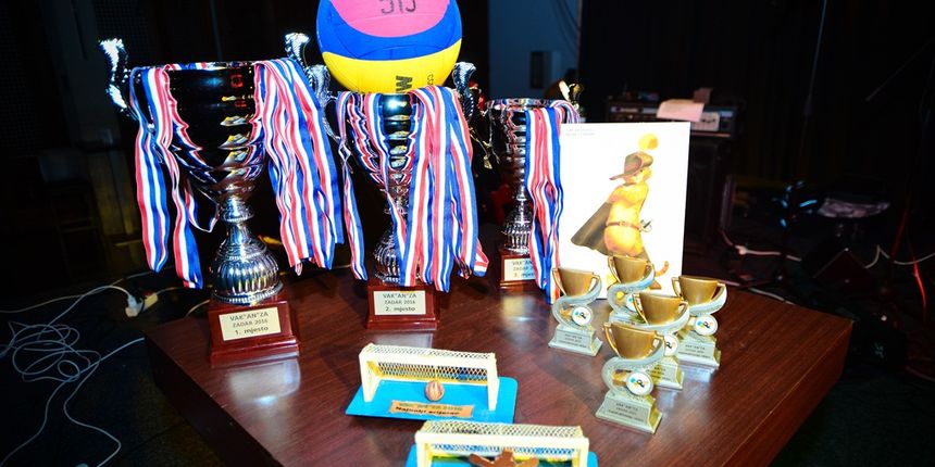 VAK”AN”ZA 31%: Dodjela pehara, medalja i priznanja najboljima VAK”AN”ZA 31%: Dodjela pehara, medalja i priznanja najboljima