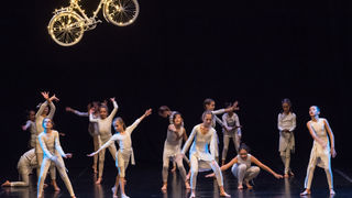 Božićna čestitka plesnog odjela Glazbene škole Blagoje Bersa