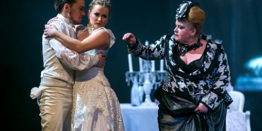 Osijek – U HNK-u premijerno izvedena opera Don Giovanni, W.A. Mozarta u reziji Roberta Boskovica. Photo: Davor Javorovic/PIXSELL