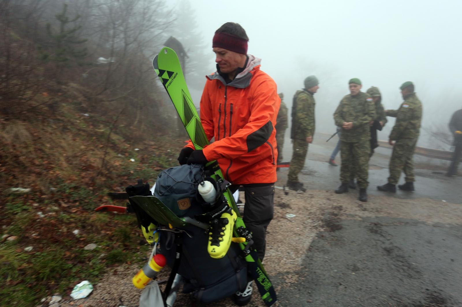 Ivica Kostelić s pripadnicima ZSS i SOD krenuo na osmodnevnu ekspediciju po Velebitu Ivica Kostelić s pripadnicima ZSS i SOD krenuo na osmodnevnu ekspediciju po Velebitu