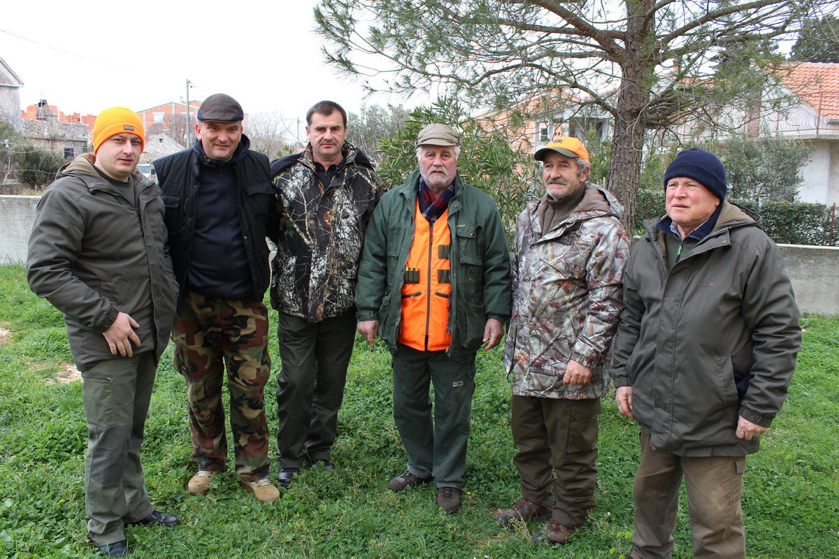 Lovci “Diane” kod Crnog odstrijelili  trinaest lisica i osam čagljeva