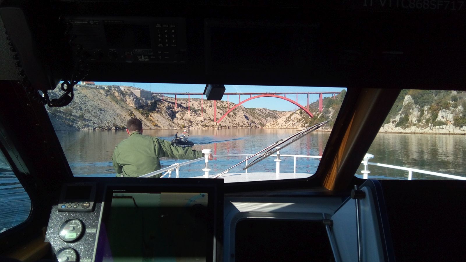 U Novskom ždrilu i dalje traje intenzivna potraga za nestalim pilotom