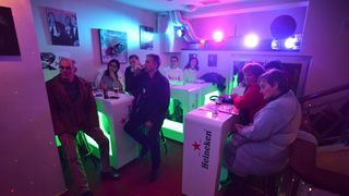 Večer poezije – Riječi iznad svega i Balboa band u Backstage baru