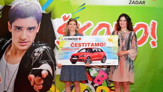 Supernova: Adio školo uz uručenje nagradnog automobila Audi A 1 i velike donacije u visini 50.000 kn HCK-u Supernova: Adio školo uz uručenje nagradnog automobila Audi A 1 i velike donacije u visini 50.000 kn HCK-u