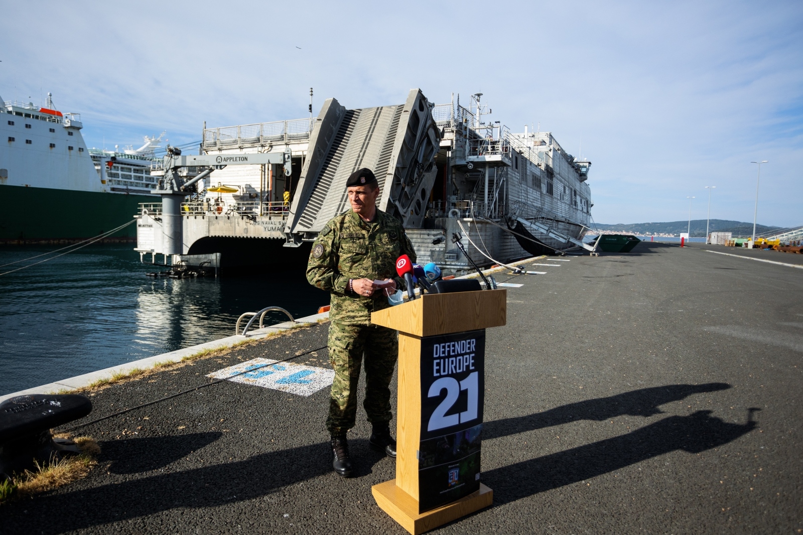 U Gaženicu dopremljena vojna oprema i sredstva za vježbu Immediate Response 21 U Gaženicu dopremljena vojna oprema i sredstva za vježbu Immediate Response 21