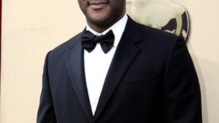 82. Red Carpet Oscara (oscar.go.com)