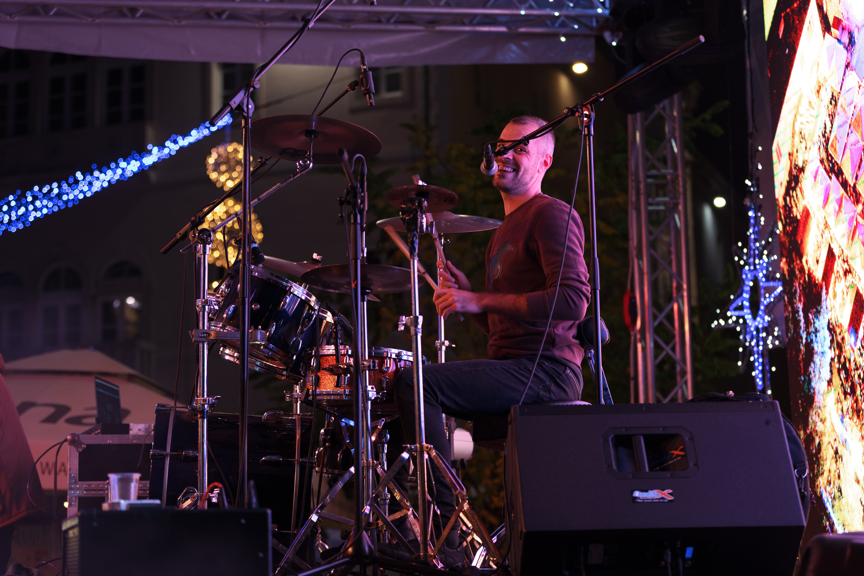 Sveti Nikola i bend Zaratino razveselili i zabavili posjetitelje Sveti Nikola i bend Zaratino razveselili i zabavili posjetitelje