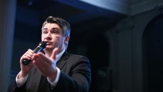 Zoran Milanovović u javnoj debati s građanima i novinarima Zoran Milanovović u javnoj debati s građanima i novinarima