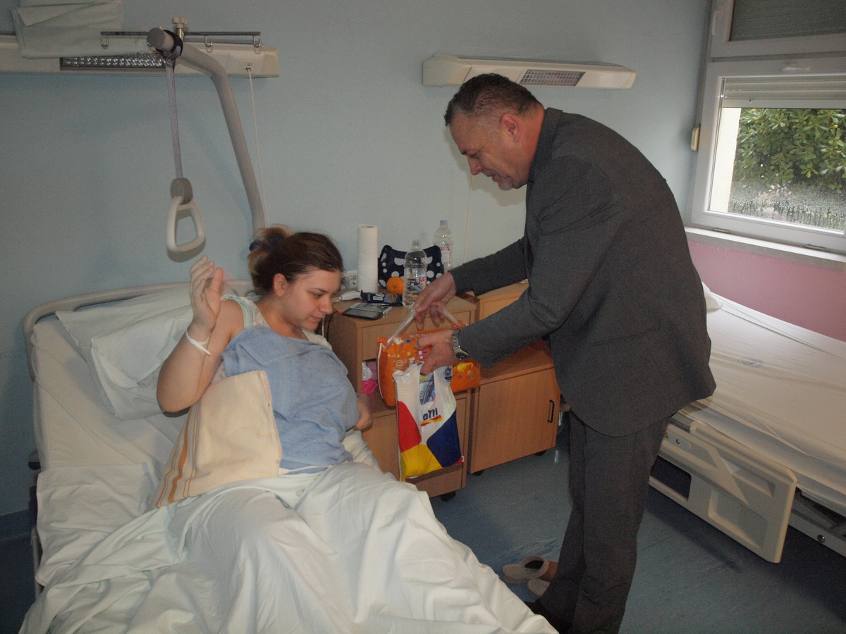 Caritas darivao majke u rodilištu povodom Dana života