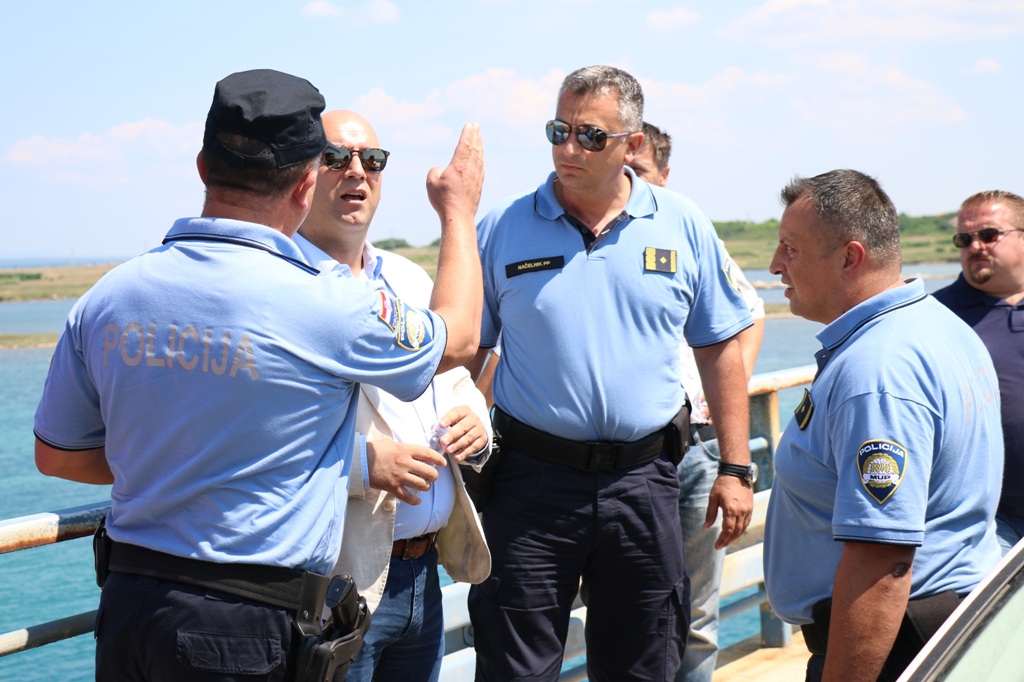 Privođenje Kristijana Kapovića, načelnika općine Vir