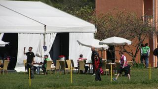 Aerodrom Vrsar domacin Red Bull Air Race Svjetskog prvenstva 2014. Red Bull Air Race okuplja najbolje svjetske pilote koji kombinacijom brzine, preciznosti i vjestine upravljaju okretnim avionima, provlaceci se kroz 25 m visoka vrata, do brzine od cak 370 Aerodrom Vrsar domacin Red Bull Air Race Svjetskog prvenstva 2014. Red Bull Air Race okuplja najbolje svjetske pilote koji kombinacijom brzine, preciznosti i vjestine upravljaju okretnim avionima, provlaceci se kroz 25 m visoka vrata, do brzine od cak 370