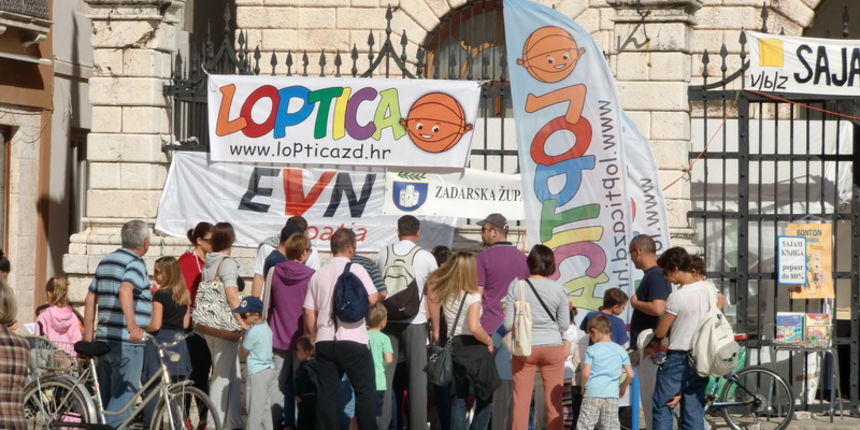 1000 koraka kroz 1000 ulica, orjentacijsko kretanje loptica 1000 koraka kroz 1000 ulica, orjentacijsko kretanje loptica