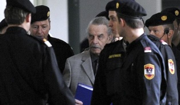 Fritzl pred sudnicom (Foto: Reuters)