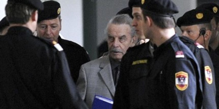 Fritzl pred sudnicom (Foto: Reuters)