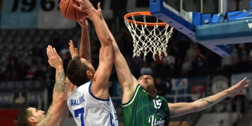 ABA liga, 8. kolo: KK Zadar – KK Union Olimpija 67-56, Foto: Dino Stanin/PIXSELL ABA liga, 8. kolo: KK Zadar – KK Union Olimpija 67-56, Foto: Dino Stanin/PIXSELL