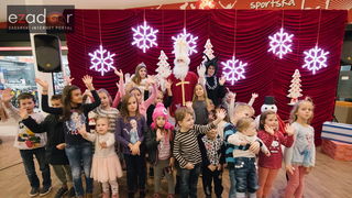 Sveti Nikola posjetio Supernova centar i razveselio mališane