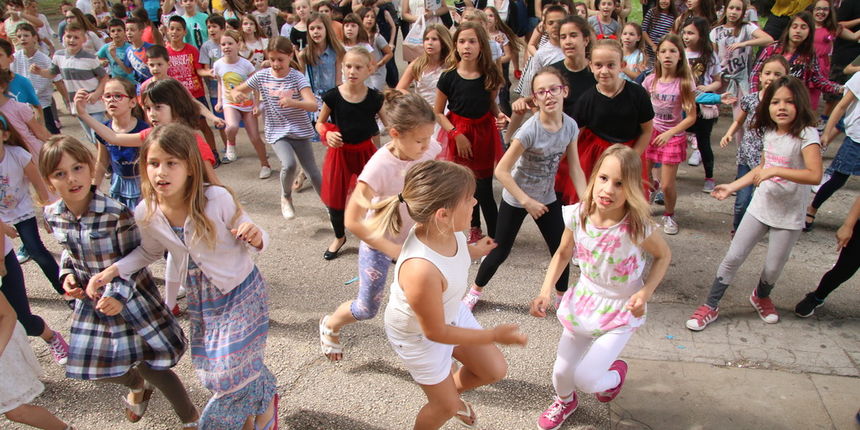 Posljednji dan nastave u OŠ Petra Preradovića u ritmu zumbe