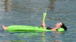 Tisno: Početak Garden Festivala napunio plaže turistima iz cijele Europe, Photo: Hrvoje Jelavic/PIXSELL Tisno: Početak Garden Festivala napunio plaže turistima iz cijele Europe, Photo: Hrvoje Jelavic/PIXSELL