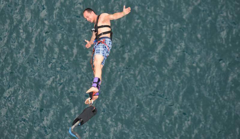 Mario Možnik otvorio bungee jumping sezonu na Masleničkom mostu, Photo: Hrvoje Jelavic/PIXSELL