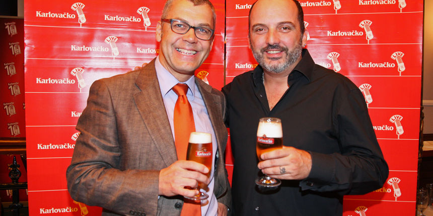 Tradicionalna glazbena platforma Karlovačkog piva slavi svoj 10. rođendan. Na Karlovačko Liveu 2012. nastupit će jedan od najpopularnijih hrvatskih glazbenika Tony Cetinski koji će osigurati savršenu atmosferu za uživanje s prijateljima u društvu Karlovač Tradicionalna glazbena platforma Karlovačkog piva slavi svoj 10. rođendan. Na Karlovačko Liveu 2012. nastupit će jedan od najpopularnijih hrvatskih glazbenika Tony Cetinski koji će osigurati savršenu atmosferu za uživanje s prijateljima u društvu Karlovač