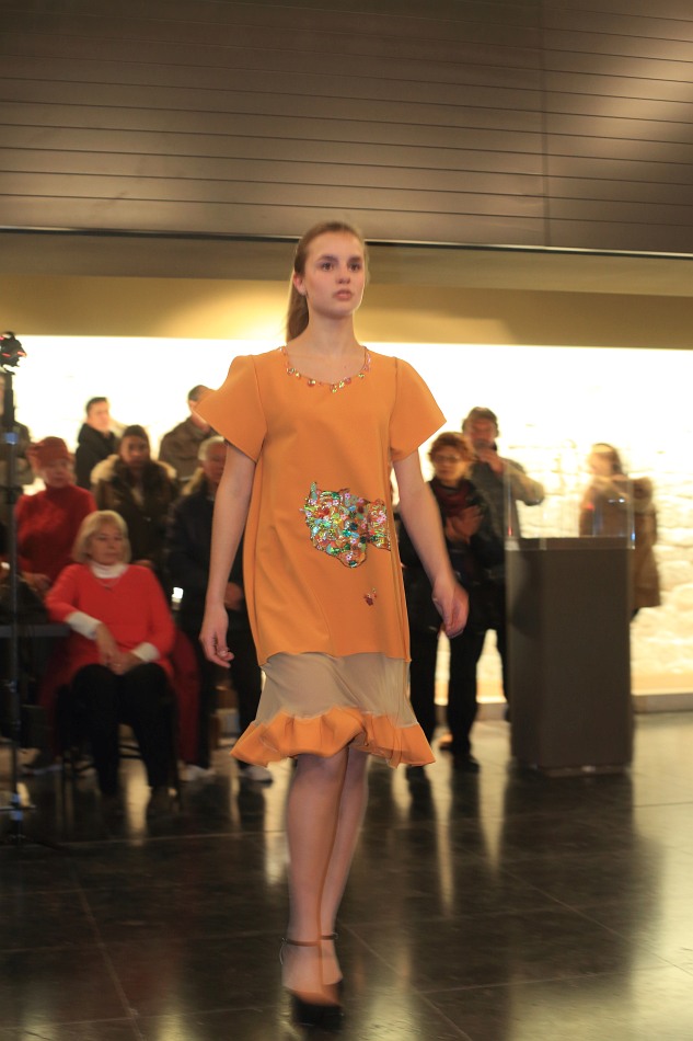 Šibenska Noć Muzeja:Povijest pretočena u originalne modne kreacije Karmen Herceg Šibenska Noć Muzeja:Povijest pretočena u originalne modne kreacije Karmen Herceg