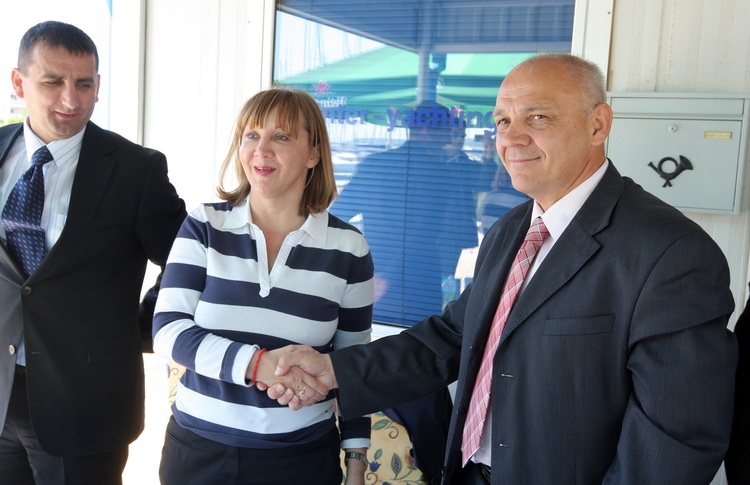 Zadar, 050511.
Tvrtka Inter-Yachting i Zadar, 050511.
Tvrtka Inter-Yachting i