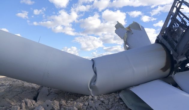 Olujna bura srušila vjetro elektranu na Pagu