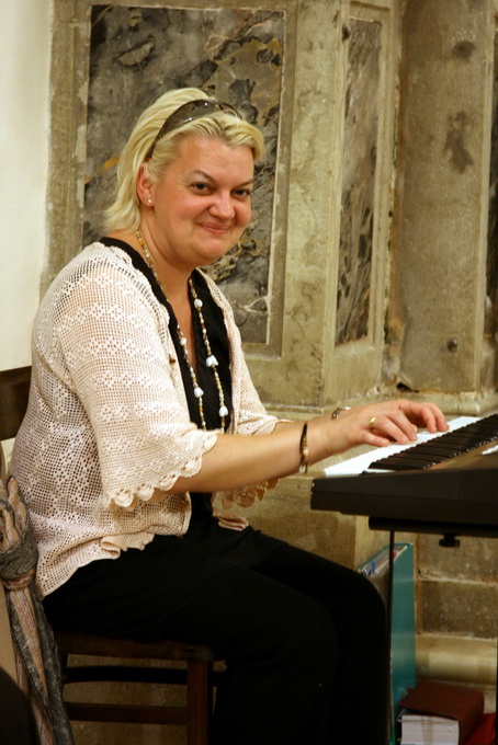 Sv. Frane: Predstavljanje CD-a zbora bogoslova Franjevačke provincije Sv. Frane: Predstavljanje CD-a zbora bogoslova Franjevačke provincije