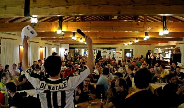 Pub kviz “Nogometne ikone” u Famous Beach Bar & Grillu