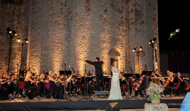 Veličanstvenim koncertom “Opera je u zraku” otvorene 57. Glazbene večeri u sv. Donatu