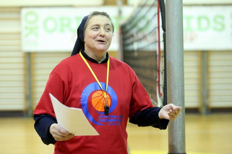 Zagreb: Sportske igre redovnica u OŠ Mato Lovrak. Photo: Goran Jakus/PIXSELL