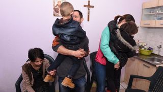 Maslenica: Aktivisti, mještani i prijatelji dali podršku obitelji Božić. Foto: Dino Stanin/PIXSELL