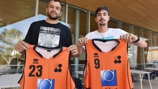 Gradski košarkaški klub Šibenik predstavio Ivu Ivanova i Domagoja Bašića kao pojačanja za naredu sezonu. Photo: Hrvoje Jelavić/PIXSELL Gradski košarkaški klub Šibenik predstavio Ivu Ivanova i Domagoja Bašića kao pojačanja za naredu sezonu. Photo: Hrvoje Jelavić/PIXSELL