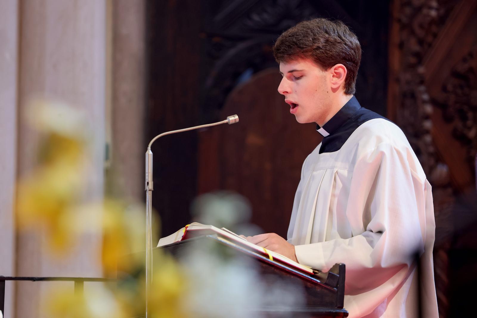 Uskršnja misa, katedrala Svete Stošije Uskršnja misa, katedrala Svete Stošije