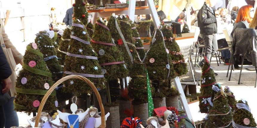 OŠ Voštarnica, zadruga Mocire, božićni ukrasi OŠ Voštarnica, zadruga Mocire, božićni ukrasi