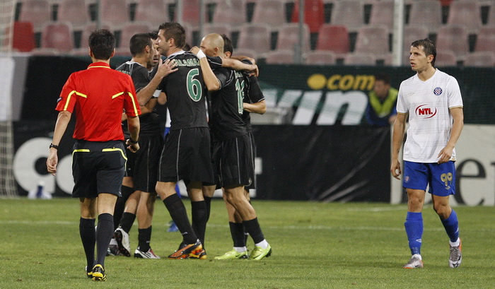 Bukurest, 260810.
Gradski stadion.
Uzvratna utakmica cetvrtog kola kvalifikacija za Europsku ligu izmedju Uniree i Hajduka.
Na fotografiji: slavlje igraca Uniree.
Foto: Ante Cizmic / CROPIX