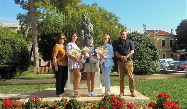 Biogradski gradonačelnik Ivan Knez primio “zlatnu Ninu”