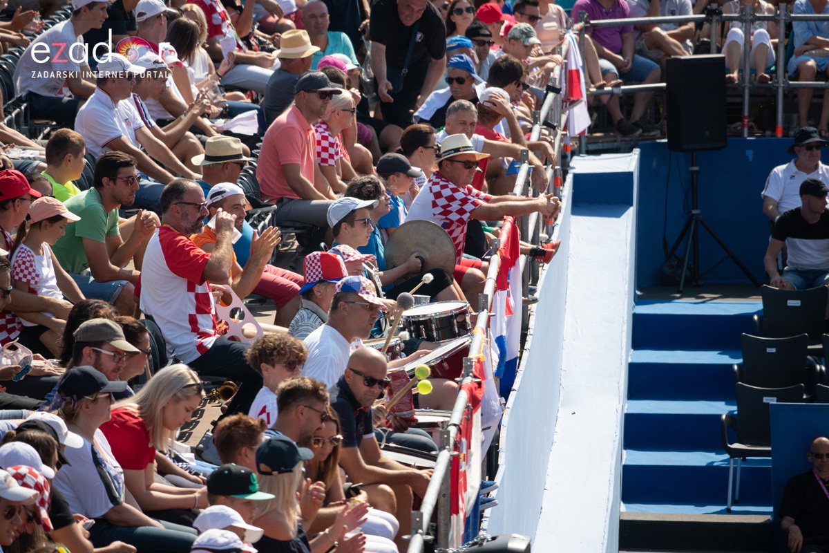 Davis Cup: Vruća navijačka atmosfera u meču Ćilića i Querreya
