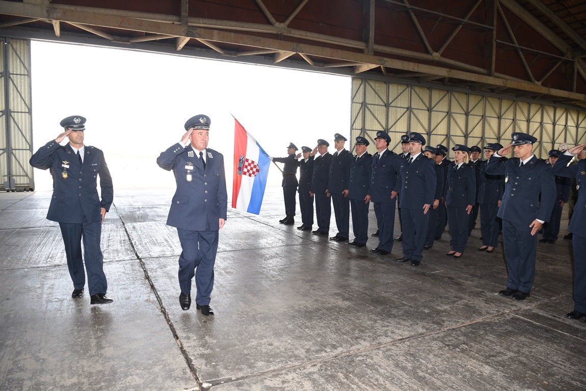 Primopredaja dužnosti zapovjednika 93. zrakoplovne baze HRZ i PZO