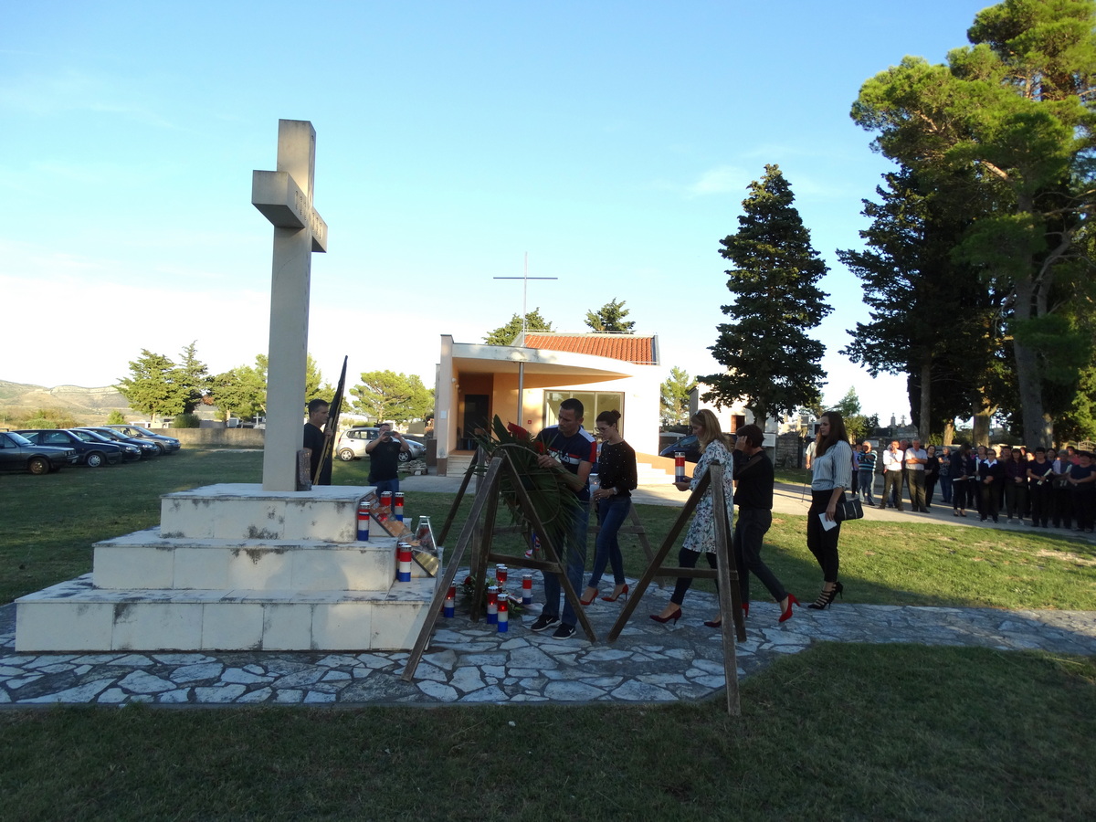 Vukšić: Položeni vijenci za žrtve Domovinskog rata