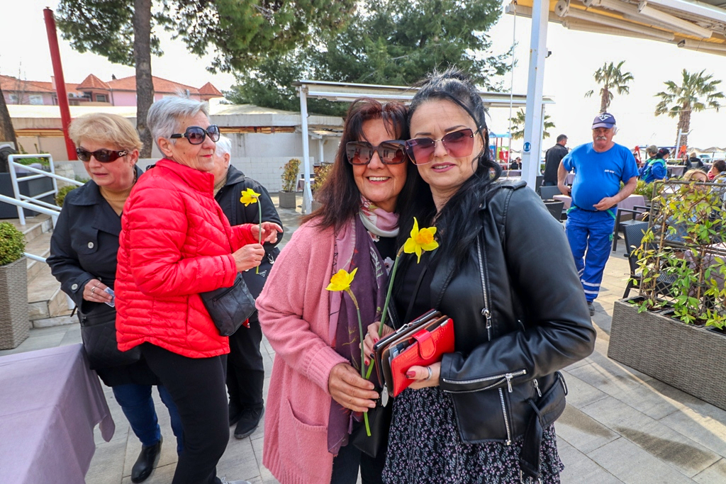 Općina Vir i građani otoka donirali 12.800 kuna udruzi Europa Donna Hrvatska i zadarskoj Ligi protiv raka