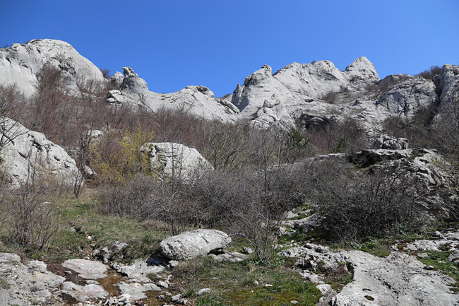 Ako ste u mogućnosti za mali izlet, posjetite Stap – veliko krško polje na Južnom Velebitu, na 960 m visine, foto: Vedran Penga