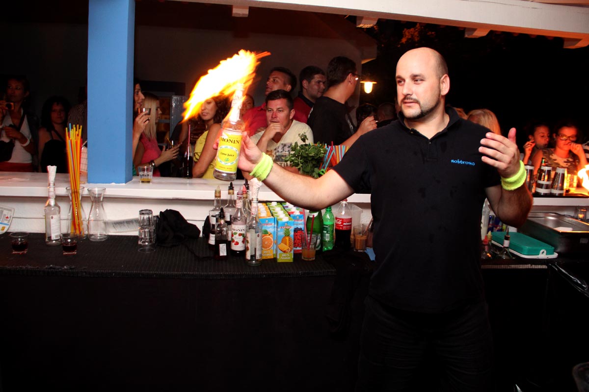 Noštromo bar Vir: Crazy flame night vol #3, foto: Iva Perinčić Noštromo bar Vir: Crazy flame night vol #3, foto: Iva Perinčić
