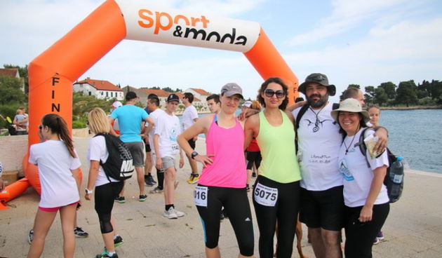 Gospodar OTOKA – uspon na Sv. Mihovil
(nedjelja, 29. svibnja 2016. godine)

Start: 09:30 h, u centru Preka (Park Vrulja)
Cilj: tvr