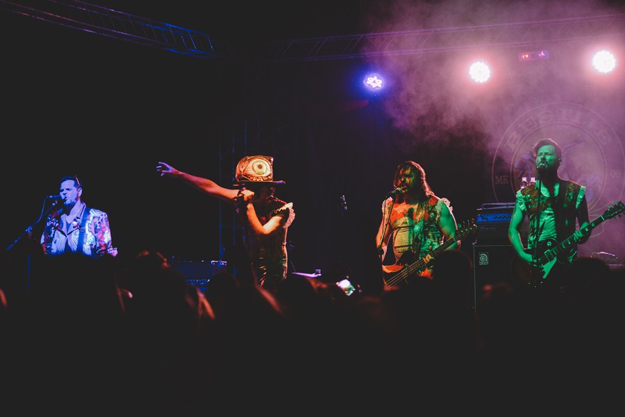 Puntamika: Let 3 i Beštije