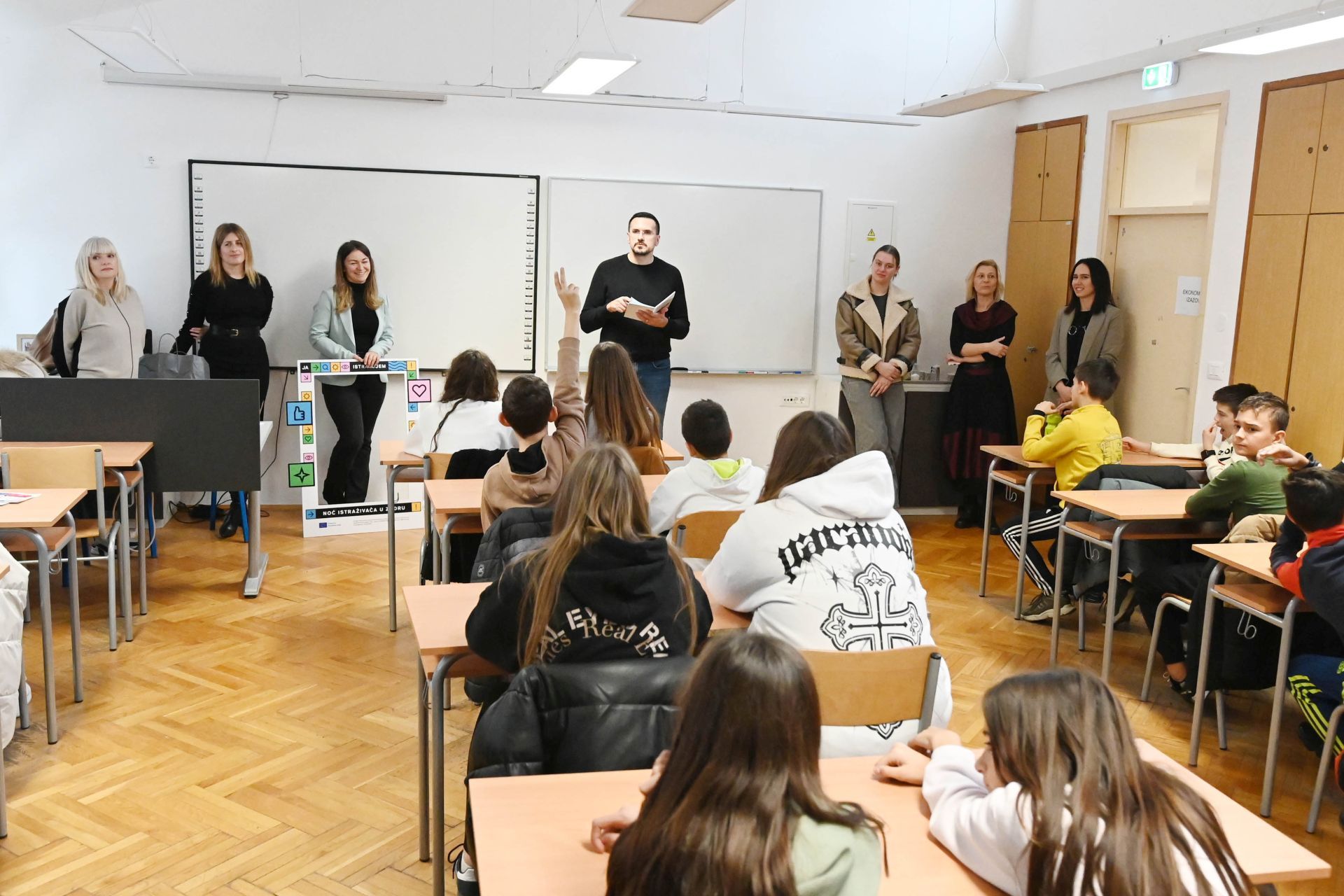 Znanstvene radionice u Osnovnoj školi Zemunik