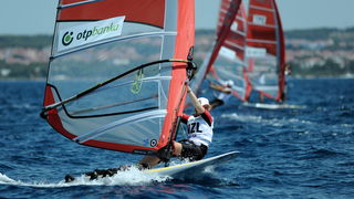 Zadar, 080711.
Svjetsko juniorsko prvenstvo u jedrenju 07.-15.srpnja 2011.
ISAF 2011.
U organizaciji jedrlicarskog kluba Uskok iz Zadra odrzava se svjetsko juniorsko prvenstvo u jedrenju za klase SL 16, 420, 29er, Laser i RS-X. Na prvenstvu se natjece 350 Zadar, 080711.
Svjetsko juniorsko prvenstvo u jedrenju 07.-15.srpnja 2011.
ISAF 2011.
U organizaciji jedrlicarskog kluba Uskok iz Zadra odrzava se svjetsko juniorsko prvenstvo u jedrenju za klase SL 16, 420, 29er, Laser i RS-X. Na prvenstvu se natjece 350